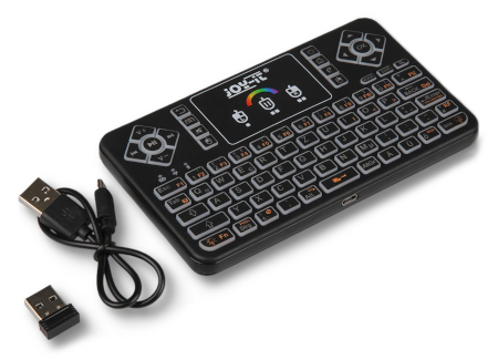 Die einstellbare RGB-Hintergrundbeleuchtung ermöglicht eine komfortable Nutzung der Tastatur auch bei schwachen