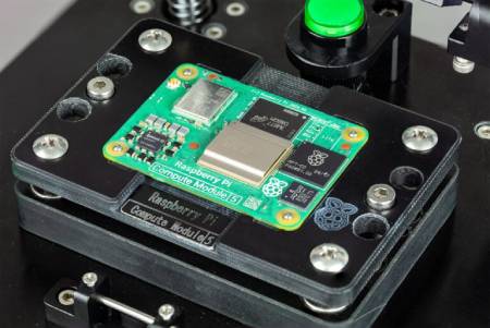 Raspberry Pi Compute Module 5 Programmiervorrichtung – eine Produktionsstation zum Programmieren von CM5-Modulen
